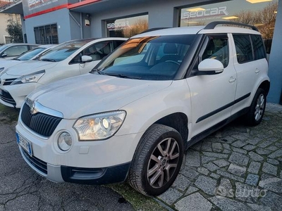 Skoda Yeti 2.0 TDI CR 140CV DSG 4x4 Ambition