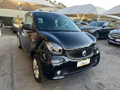 SMART ForFour Adatta a neopatentati!! Pronta con