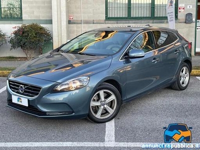 Volvo V40 Momentum Curno