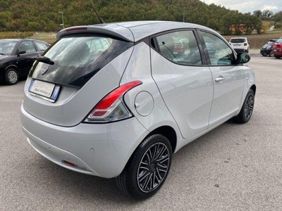 LANCIA YPSILON 1.2 69 CV 5 porte GOLD OK NEOPATENTATI