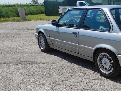 Usato 1988 BMW 320 2.0 Benzin 129 CV (41.000 €)