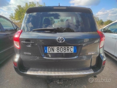 Usato 2007 Toyota RAV4 Diesel (5.900 €)