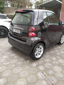 Usato 2009 Smart ForTwo Coupé 0.8 Diesel 45 CV (5.800 €)