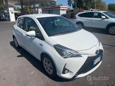 Usato 2019 Toyota Yaris Benzin (14.000 €)