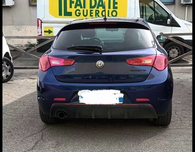 Usato 2021 Alfa Romeo Giulietta 1.4 Benzin 120 CV (18.000 €)