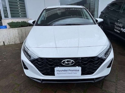 Usato 2023 Hyundai i20 1.0 El_Benzin 101 CV (22.900 €)