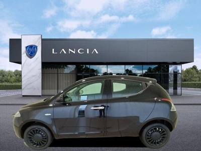 Usato 2023 Lancia Ypsilon 1.0 El_Hybrid 69 CV (14.650 €)