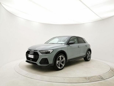 Audi A1 citycarver 30 TFSI S tronic Identity ...