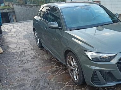 Audi a1 sportback 35 tfsi s line - 2019