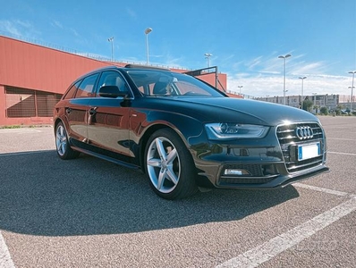 AUDI A4 4ª serie 2.0 TDI S-LINE FULL OPT