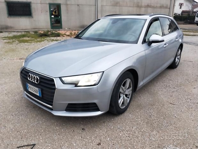 Audi A4 Avant 2.0 TDI 150 CV ultra S tronic Busine