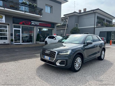 AUDI Q2 30 TFSI Business Design