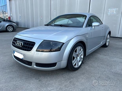 Audi TT Coupé 1.8 T 20V 180CV