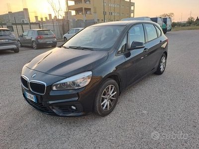 BMW Serie 2 A.T. (F45) - 2015