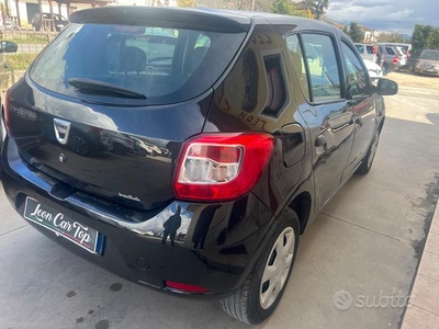 Dacia Sandero 1.2 GPL 75CV Lauréate gpl valido fin