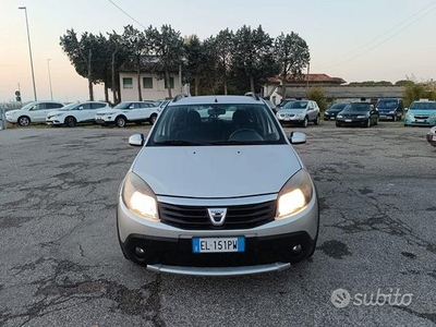 Dacia sandero stepway 1.6 8v gpl 85cv