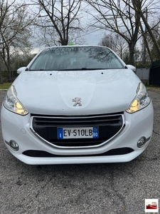 Peugeot 208 1.6 e-HDi 92 CV