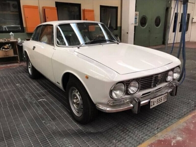 Usato 1974 Alfa Romeo Alfetta GT/GTV 2.0 Benzin 135 CV (50.000 €)