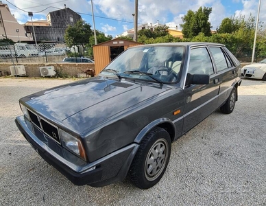 Usato 1985 Lancia Delta 1.3 Benzin 78 CV (4.990 €)