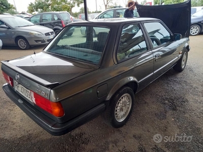 Usato 1986 BMW 318 1.8 Benzin 105 CV (9.000 €)