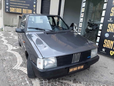 Usato 1988 Fiat Uno 1.0 Benzin 45 CV (1.500 €)
