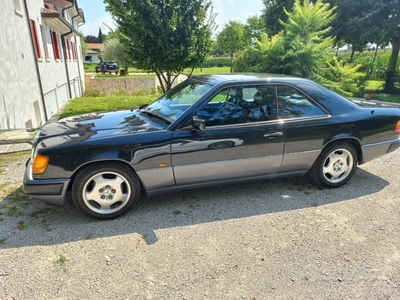 Usato 1990 Mercedes E300 3.0 Benzin 231 CV (25.000 €)