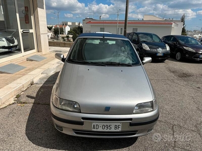 Usato 1995 Fiat Punto Cabriolet 1.6 Benzin 88 CV (4.300 €)