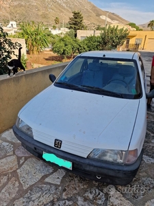 Usato 1996 Peugeot 106 1.1 Benzin 60 CV (1.300 €)