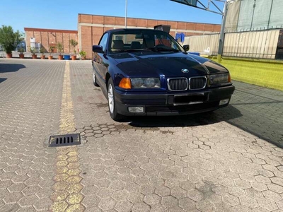 Usato 1997 BMW 320 Cabriolet 2.0 Benzin 150 CV (13.500 €)