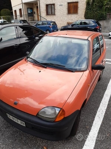 Usato 1998 Fiat 600 Benzin (3.000 €)
