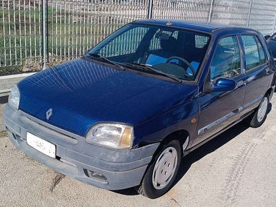 Usato 1998 Renault Clio II 1.1 Benzin 58 CV (2.000 €)