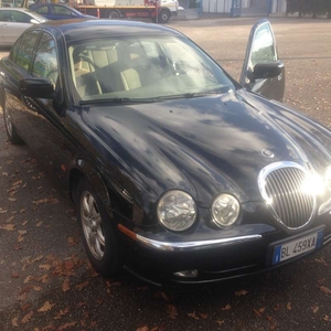 Usato 2000 Jaguar S-Type 3.0 Benzin 238 CV (2.000 €)