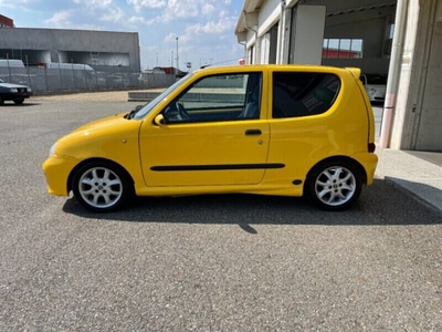 Usato 2001 Fiat Seicento 1.1 Benzin 54 CV (5.900 €)