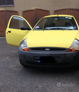 Usato 2001 Ford Ka 1.3 Benzin 60 CV (1.500 €)