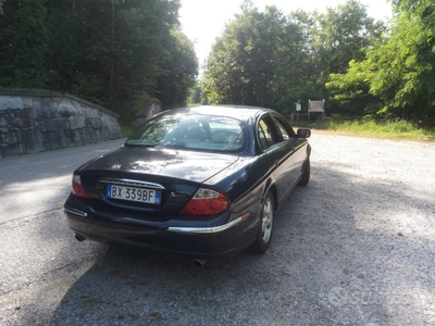 Usato 2001 Jaguar S-Type 3.0 Benzin 238 CV (6.900 €)