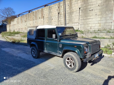 Usato 2002 Land Rover Defender 2.5 Diesel (40.000 €)