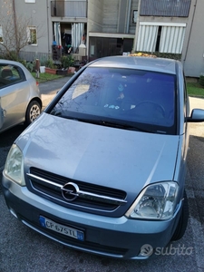 Usato 2004 Opel Meriva Diesel (1.600 €)