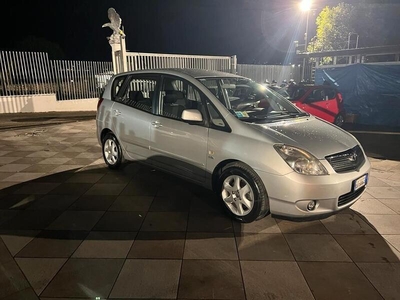 Usato 2004 Toyota Corolla 2.0 Diesel 90 CV (1.800 €)