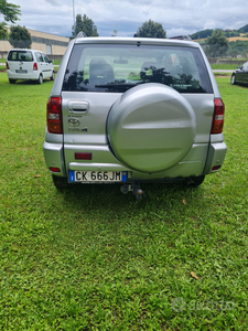 Venduto Toyota RAV4 2.0i 16V cat 5 po. - auto usate in vendita