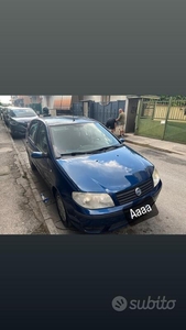 Usato 2005 Fiat Punto 1.2 Benzin 60 CV (1.750 €)