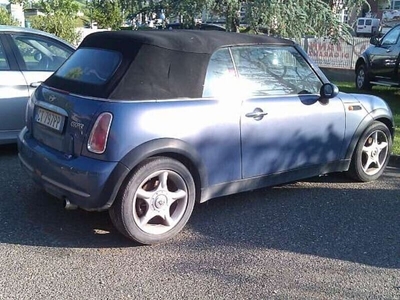 Usato 2005 Mini Cooper 1.6 Benzin 116 CV (6.250 €)