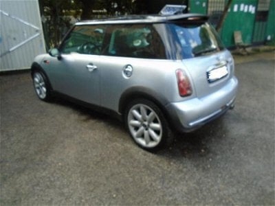 Usato 2005 Mini Cooper 1.6 Benzin 122 CV (3.190 €)