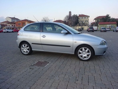 Usato 2005 Seat Ibiza 1.4 Benzin 75 CV (3.200 €)