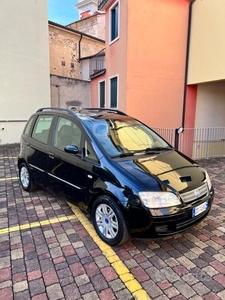 Usato 2006 Fiat Idea 1.4 Benzin 95 CV (3.500 €)