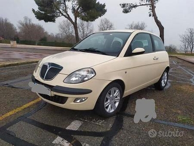 Usato 2006 Lancia Ypsilon 1.2 Diesel 69 CV (3.999 €)