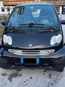 Usato 2006 Smart ForTwo Coupé 0.7 Benzin 61 CV (3.100 €)