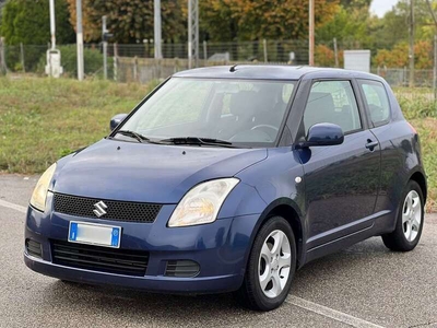 Usato 2007 Suzuki Swift 1.3 Benzin 101 CV (3.200 €)