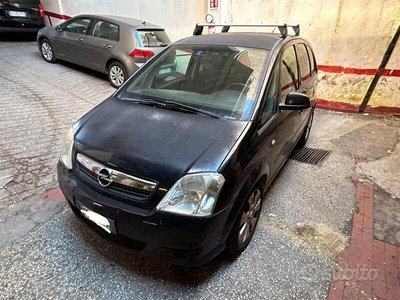 Usato 2008 Opel Meriva 1.6 Benzin 105 CV (1.200 €)