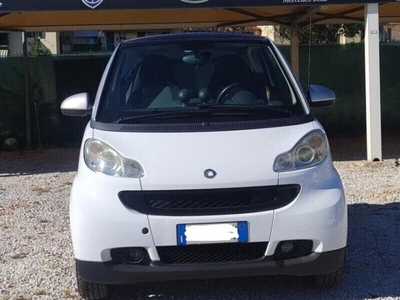 Usato 2008 Smart ForTwo Coupé 1.0 Benzin 84 CV (4.800 €)