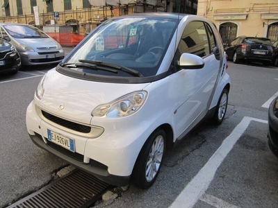 Usato 2009 Smart ForTwo Coupé 0.8 Diesel 45 CV (4.800 €)